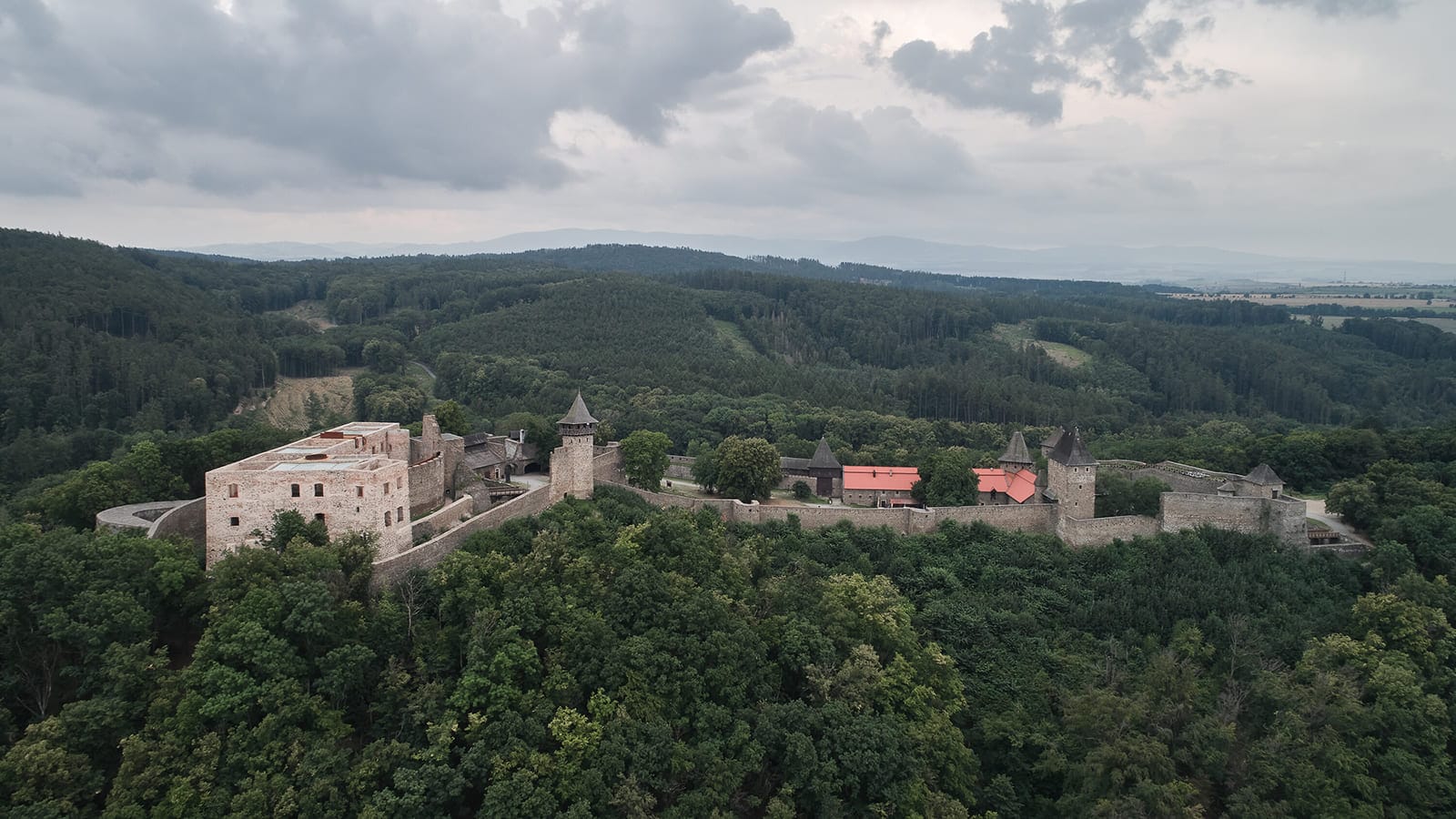 Bildnummer 33 des aktuellen Abschnitts von Helfštýn Castle von Cosentino Deutschland