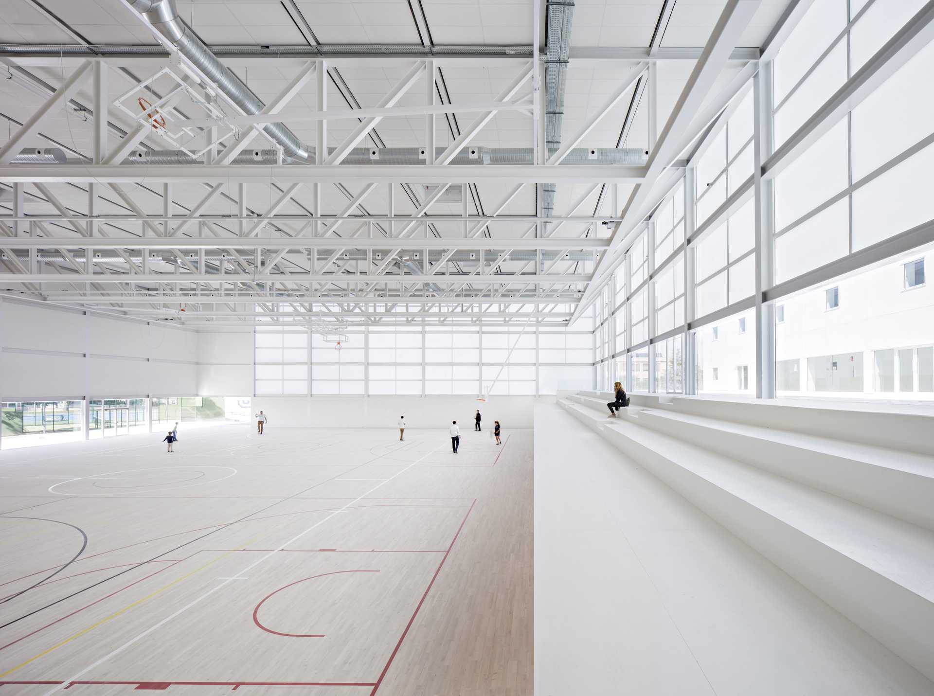Bildnummer 36 des aktuellen Abschnitts von Multi-sport Pavilion and Classrooms Complex for UFV von Cosentino Deutschland