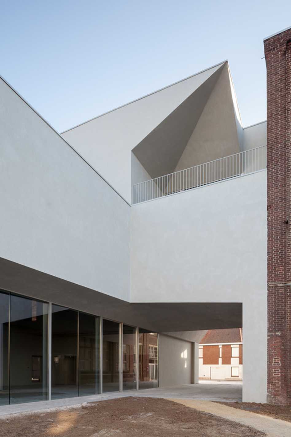 Numero immagine 33 della sezione corrente di Architecture School in Tournai di Cosentino Italia