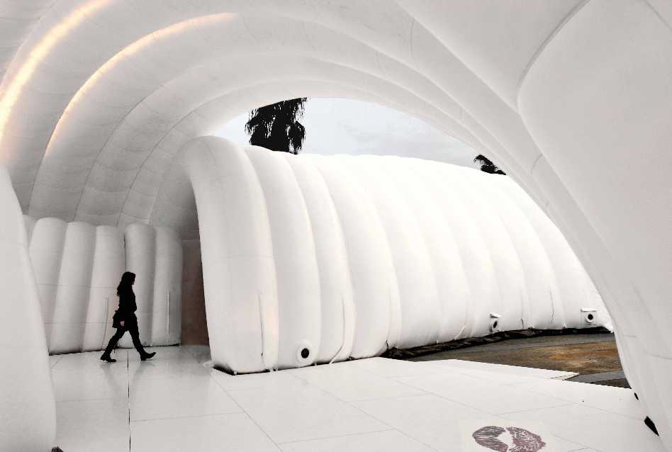Numero immagine 40 della sezione corrente di Inflatables Architectures di Cosentino Italia