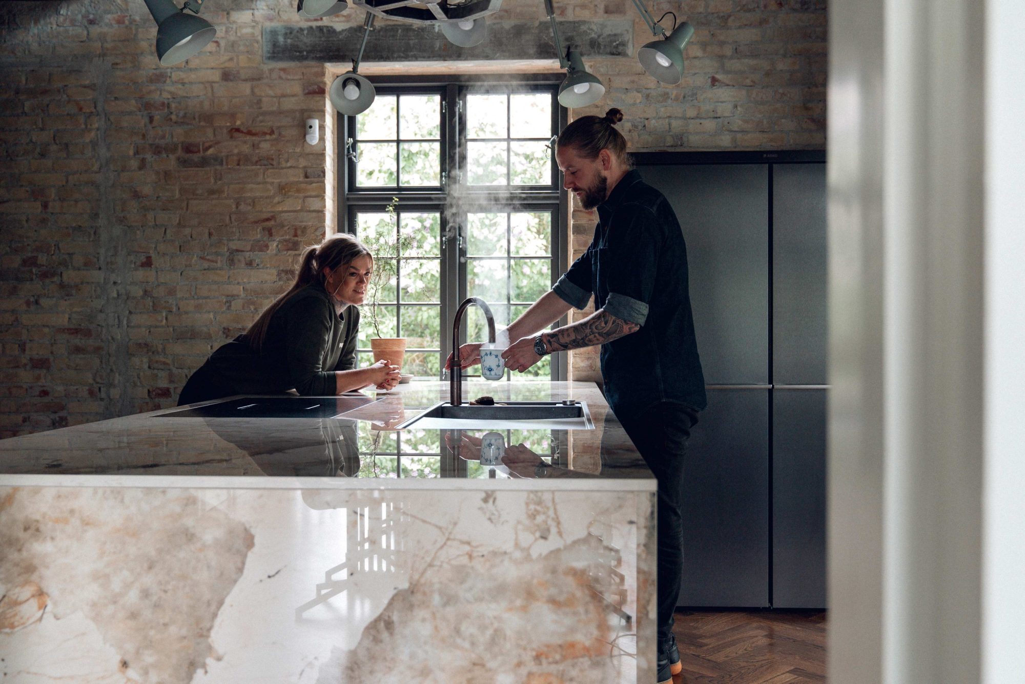 Bildnummer 15 des aktuellen Abschnitts von A kitchen island and a table that changed everything von Cosentino Österreich