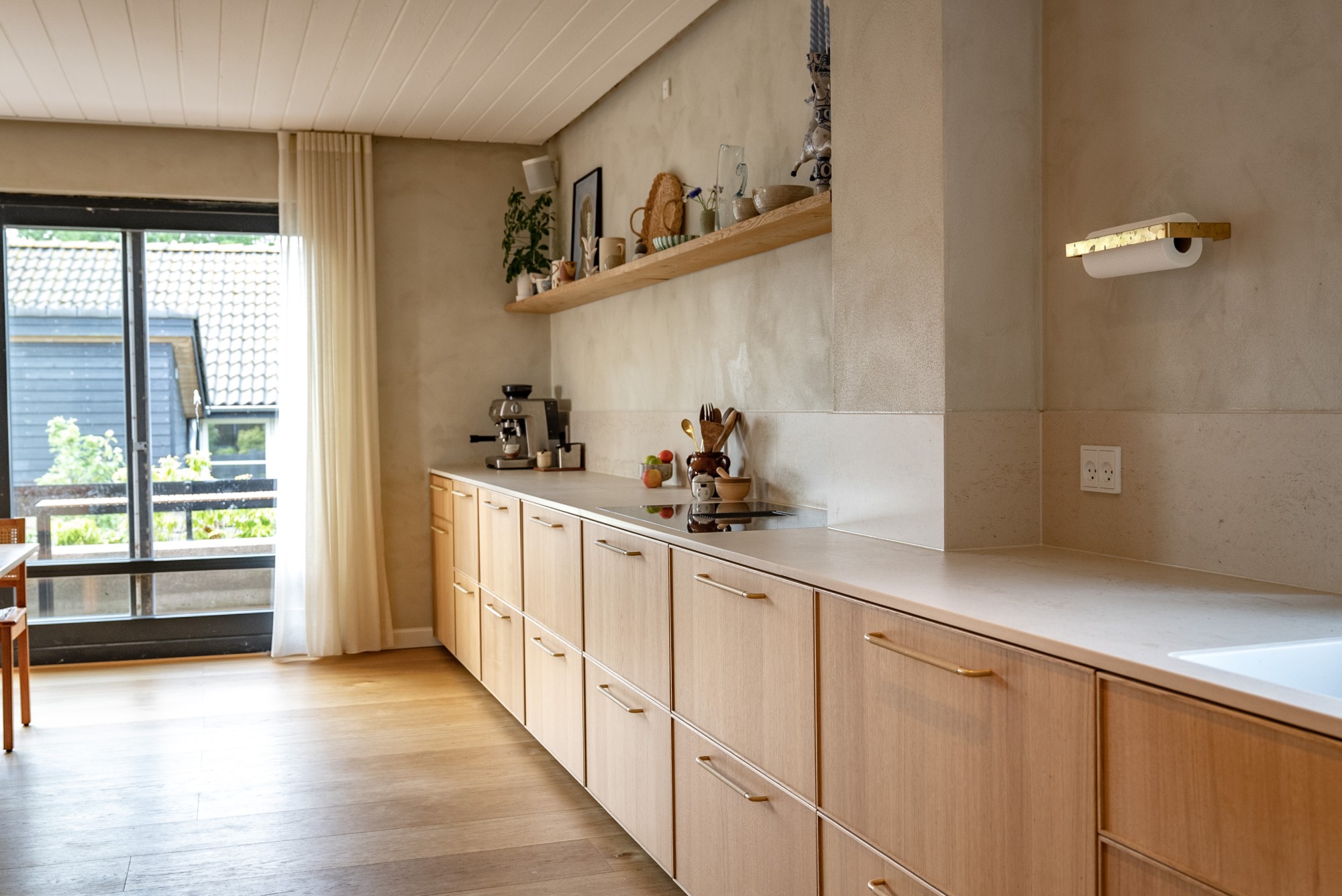 Bildnummer 31 des aktuellen Abschnitts von A seamless worktop for a Nordic home renovated with love von Cosentino Österreich