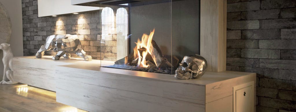 Image of Northwest GB 2 1 in {{The welcoming warmth of home that only a fireplace can offer}} - Cosentino