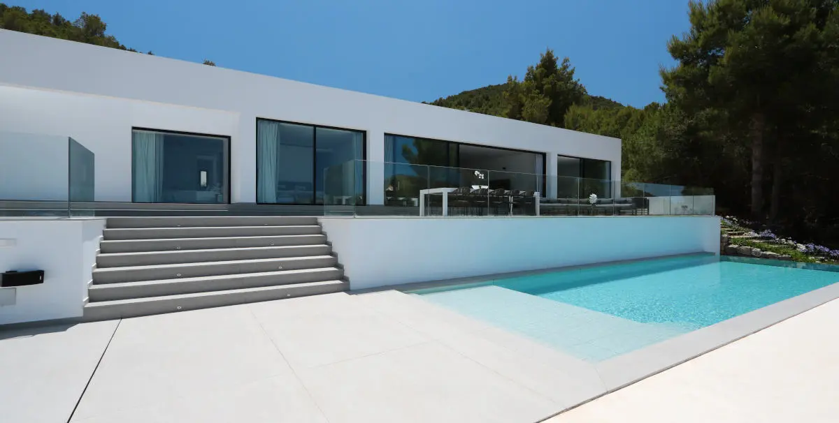 Image of Strato ourdoor terrace 3 1 in Desing and functionality in the Balearic Islands - Cosentino