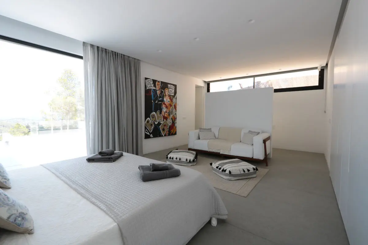 Image of strato floor bedroom in Desing and functionality in the Balearic Islands - Cosentino