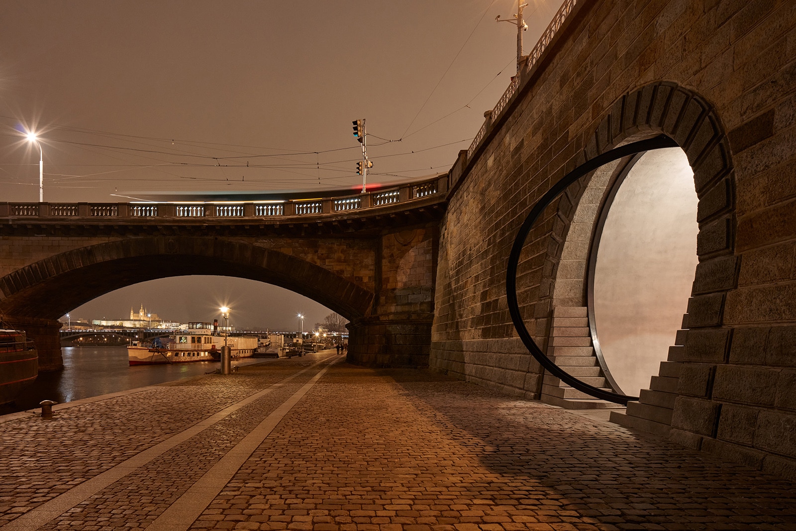 Image of 7.1 1 1 in Revitalization of Prague's Riverfront - Cosentino