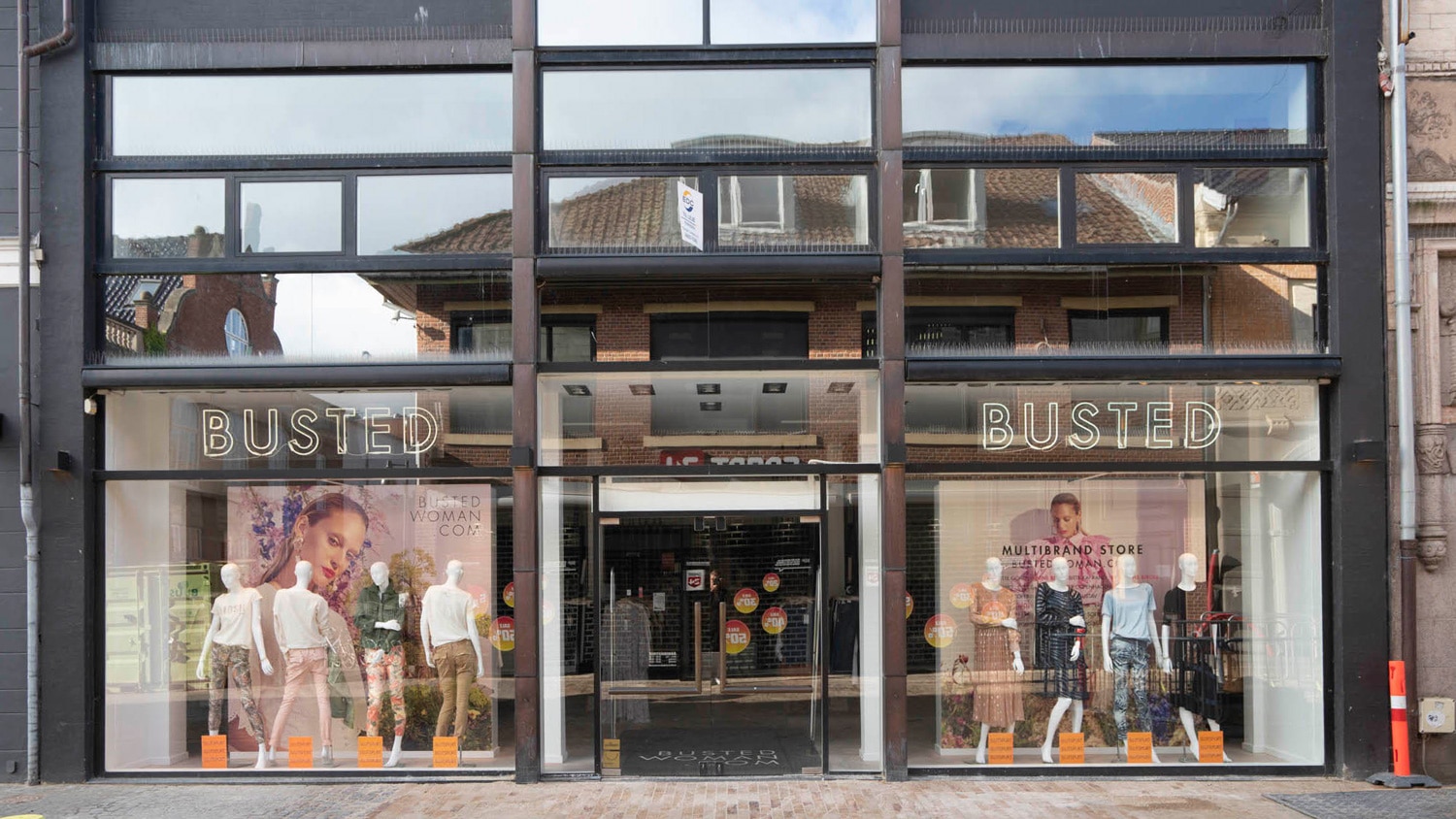 Image of Busted 4 in Busted Store - Cosentino