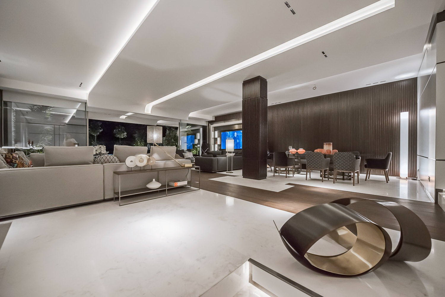 Image of La finca Madrid 12 in The many advantages of Dekton and the design possibilities of Silestone for a house with a contemporary design - Cosentino