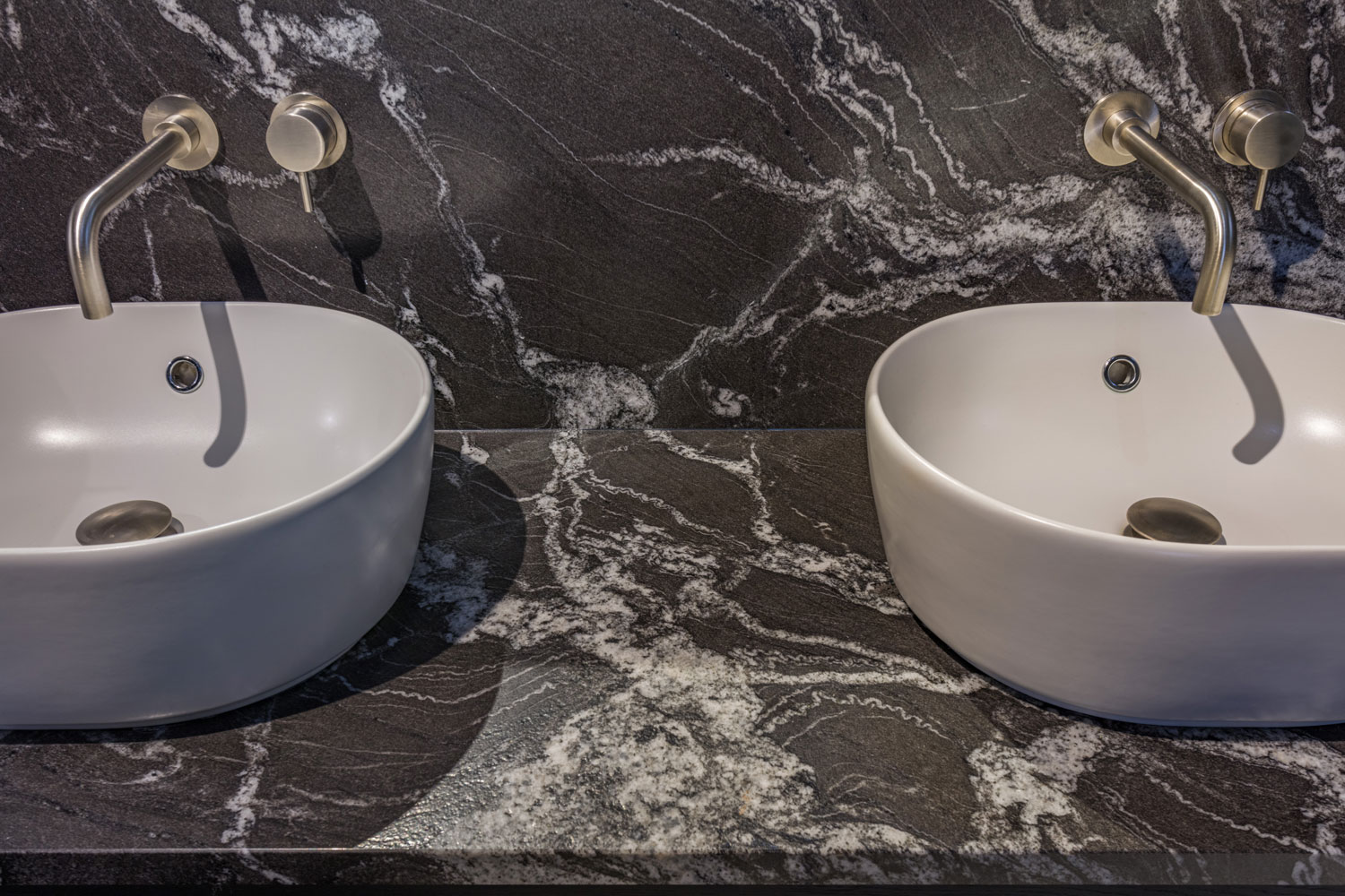Image of Luxury Bathroom 1 1 in Sensa helps to recreate the sensations of a "spa" at home - Cosentino