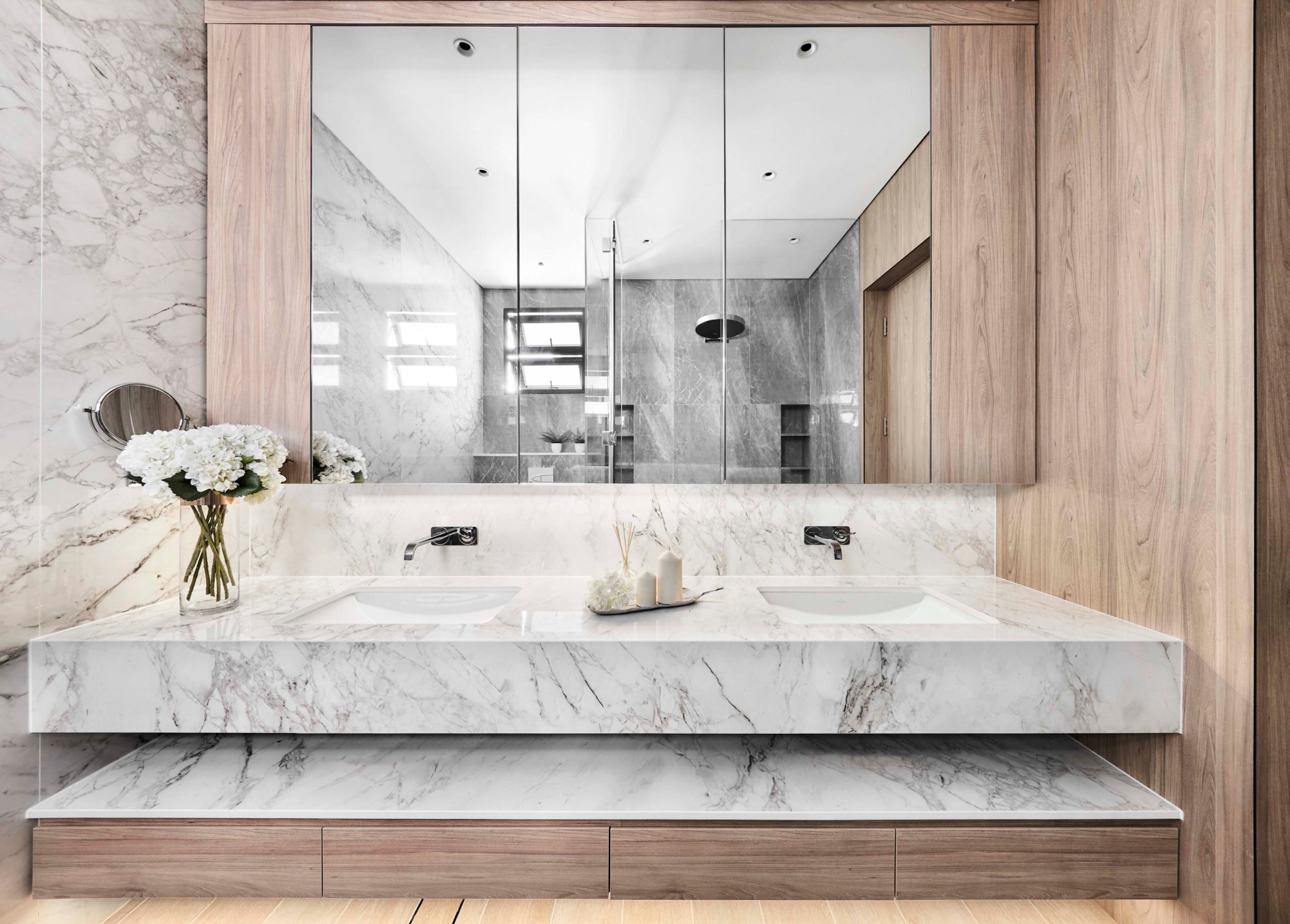 Image of Master Bathroom 1 in A house full of elegant and timeless contrasts - Cosentino