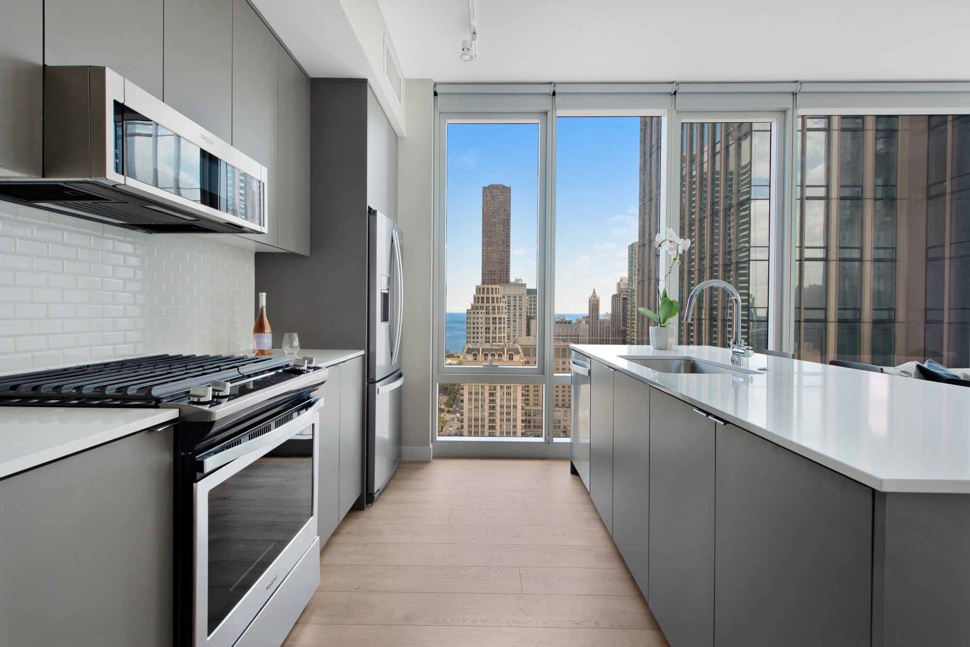 Image of Cosentino OneChicago4 in Silestone transforms the interior of a luxury building in the heart of Chicago - Cosentino