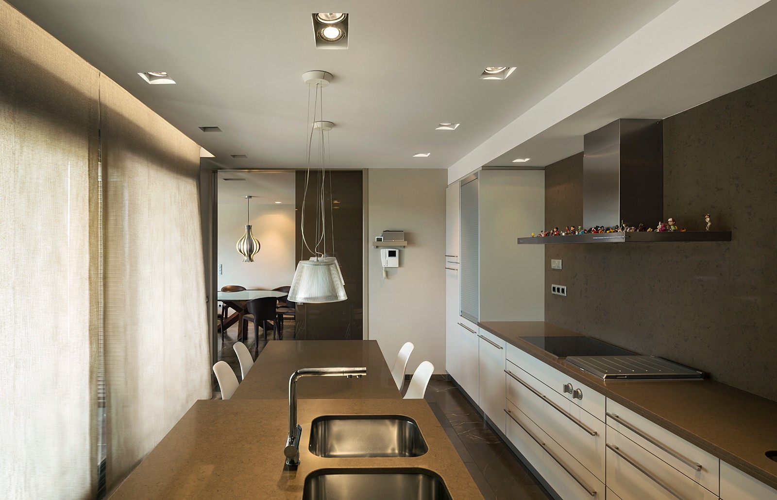 Image of VCO08 in A high tech home combining the beauty and functionality of Silestone - Cosentino