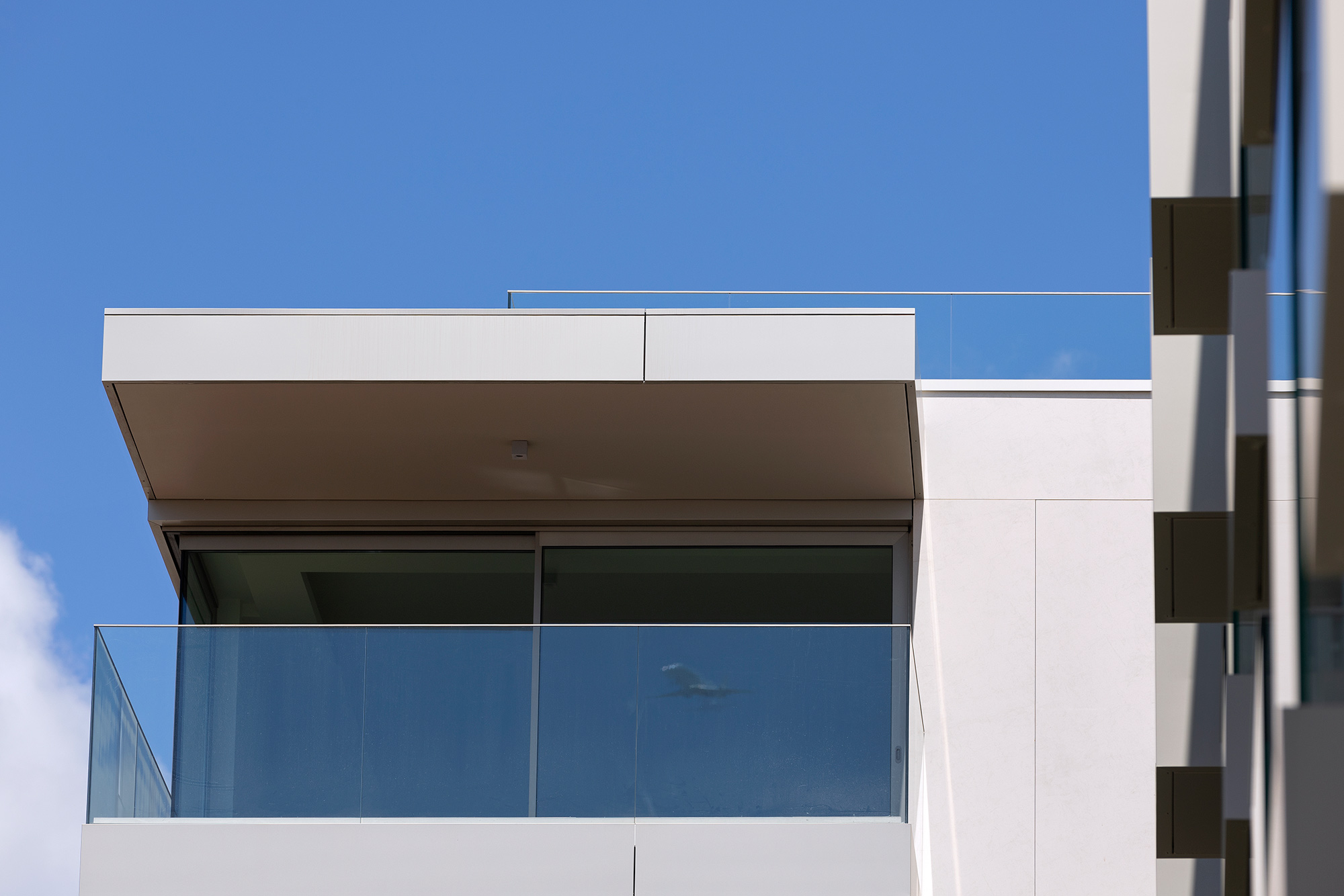 Image of fachada high lapa portugal 9 in Geometric lines and Dekton as a key feature  - Cosentino