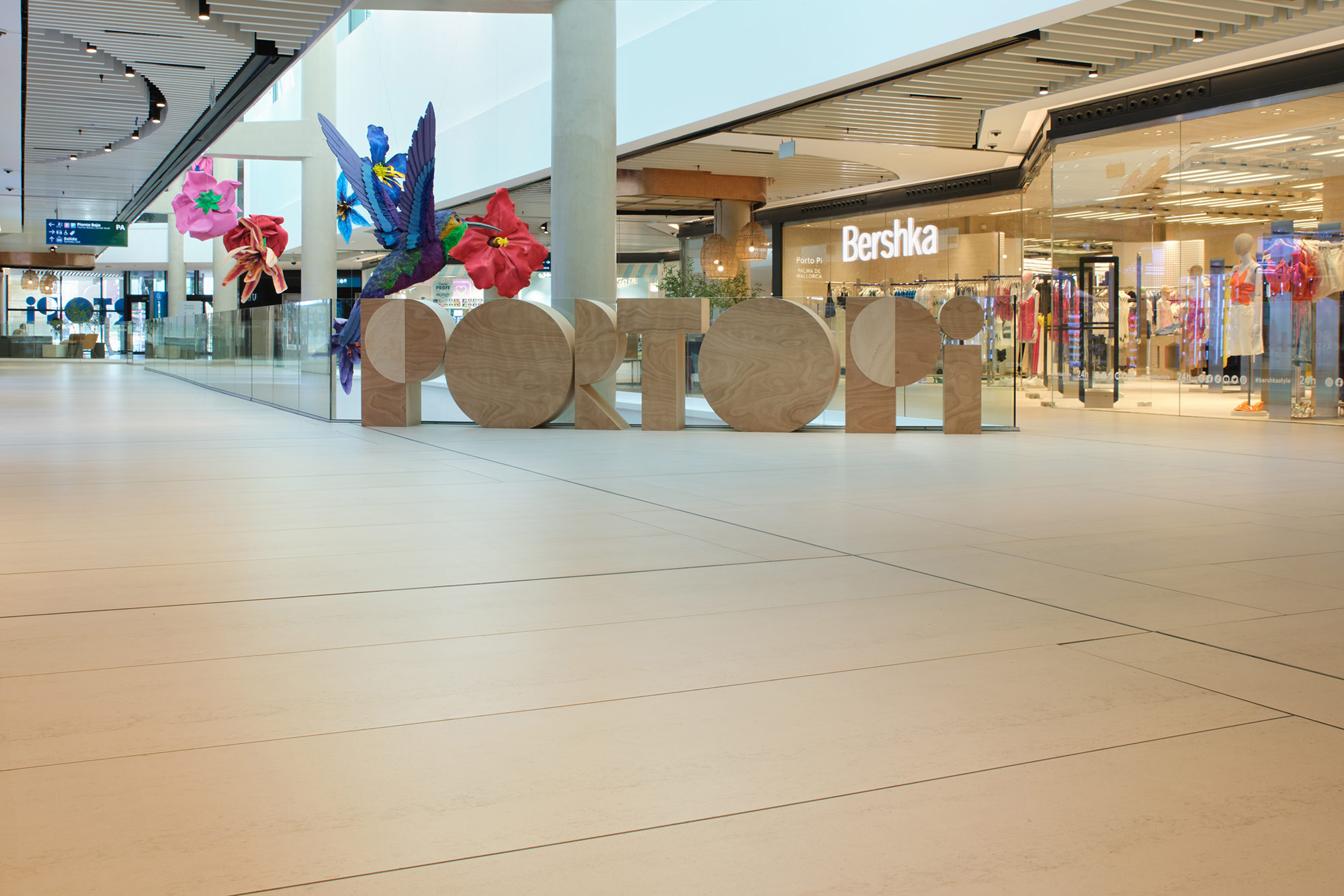 Image of centro comercial portopi 23 in Steen & Strøm - Cosentino