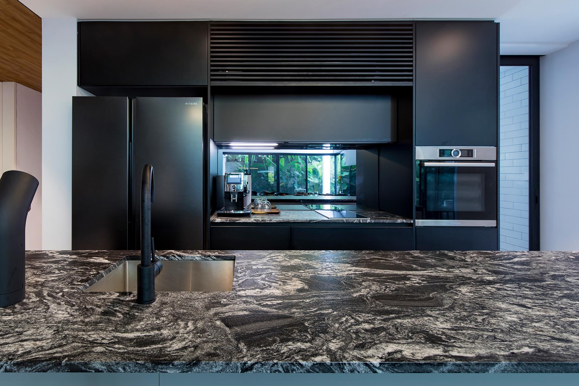 Image of Kyoob Architects Residential Project 11 in Dekton, the material of choice for easy-to-clean, UV and humidity resistant surfaces in a modern villa - Cosentino
