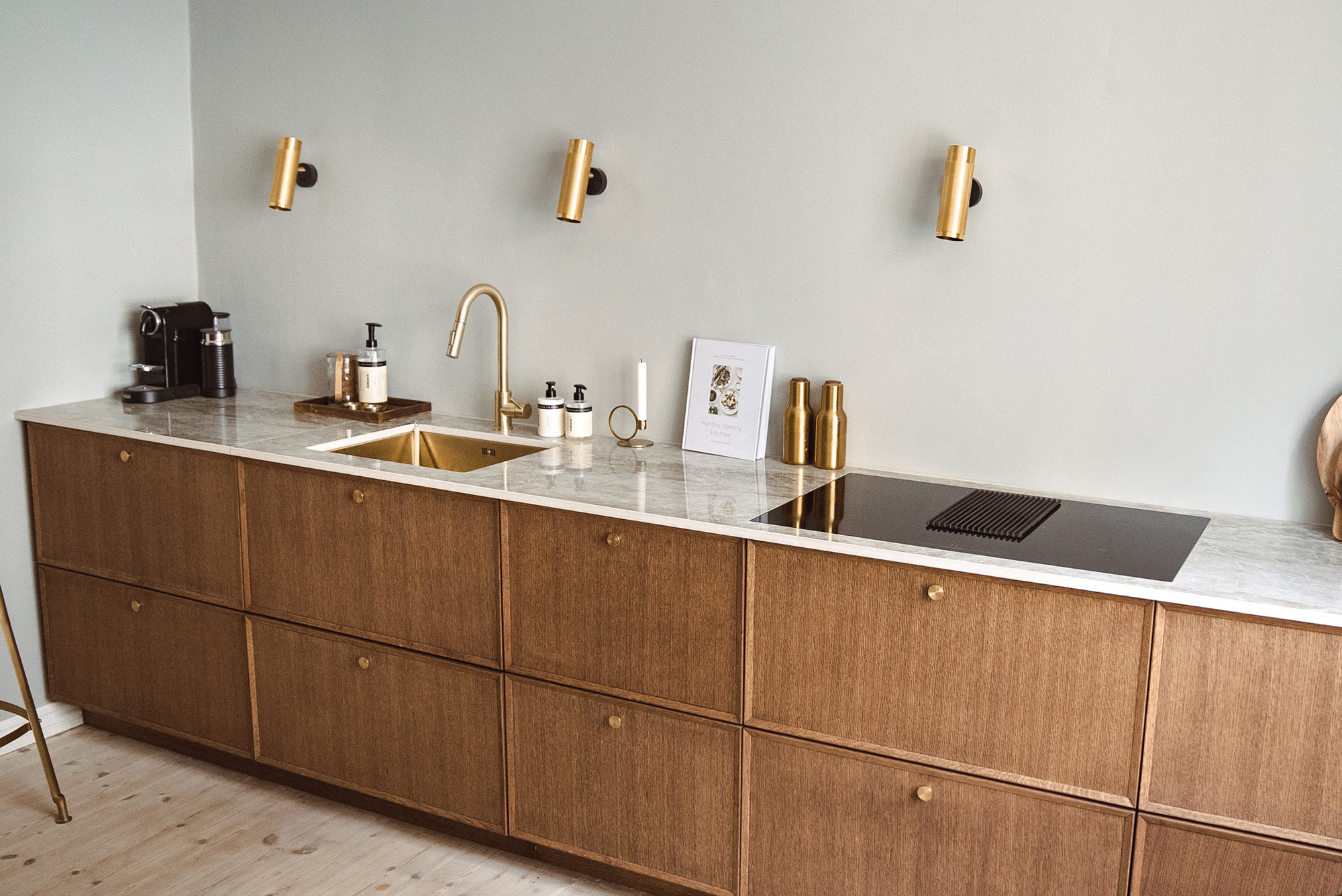 Image of Rasmus Malling 5 in A warm and sophisticated kitchen with extra sparkle and texture thanks to Dekton - Cosentino