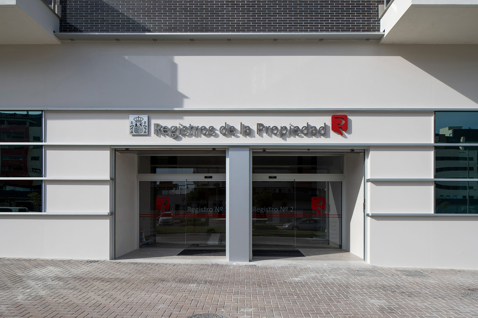 Image of RegistroDeLaPropiedad 003 in New look for the Land Registry offices in Motril - Cosentino