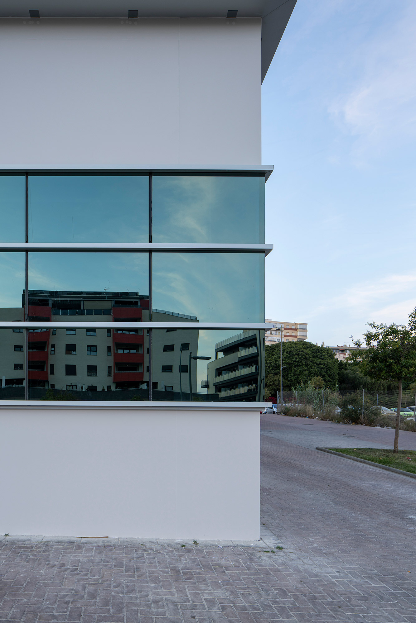 Image of RegistroDeLaPropiedad 064 in New look for the Land Registry offices in Motril - Cosentino