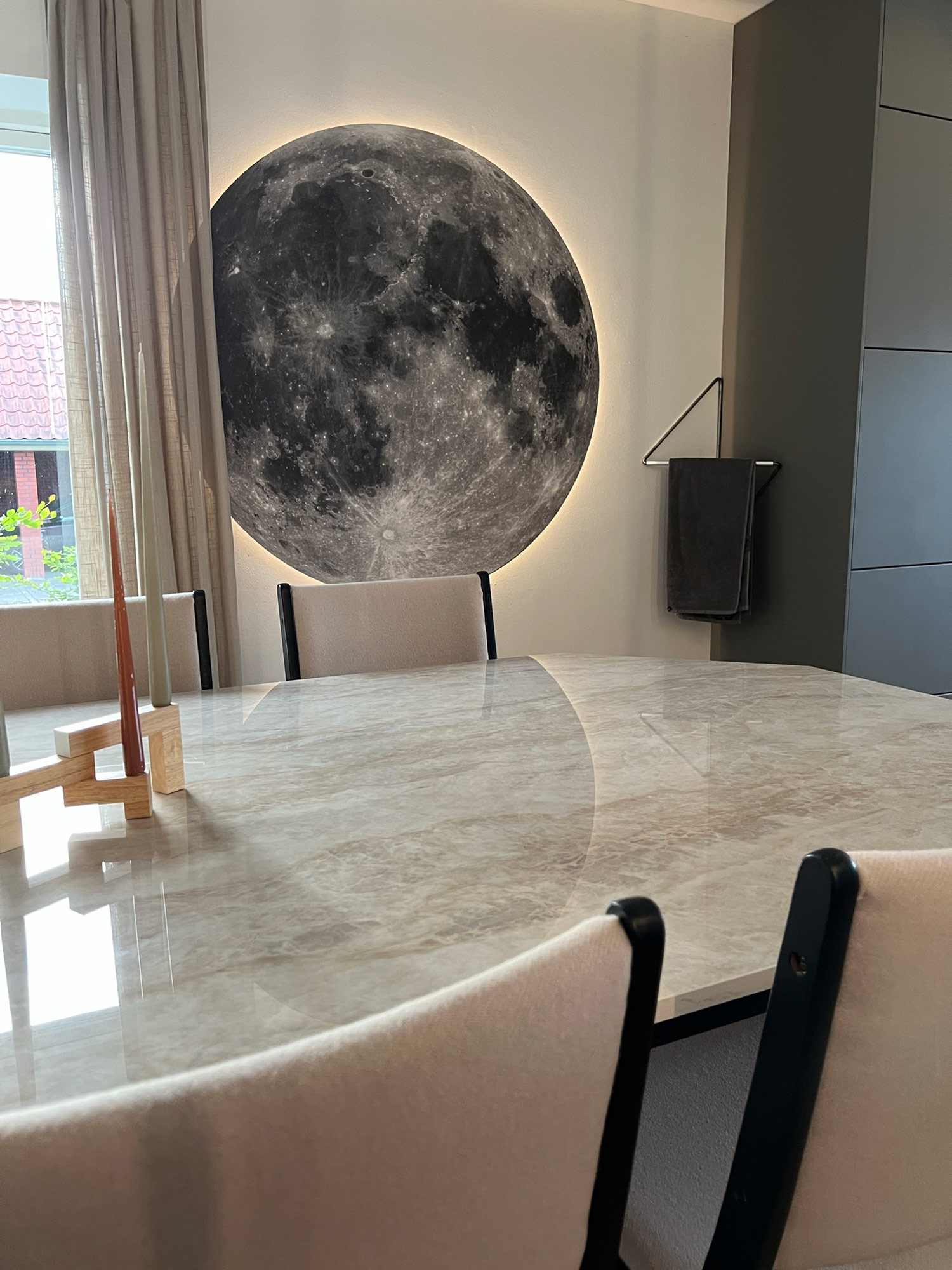 Image of Line Bergendorff 2 in {{An ordinary second-hand table becomes an eye-catching and elegant piece of furniture thanks to Dekton}} - Cosentino
