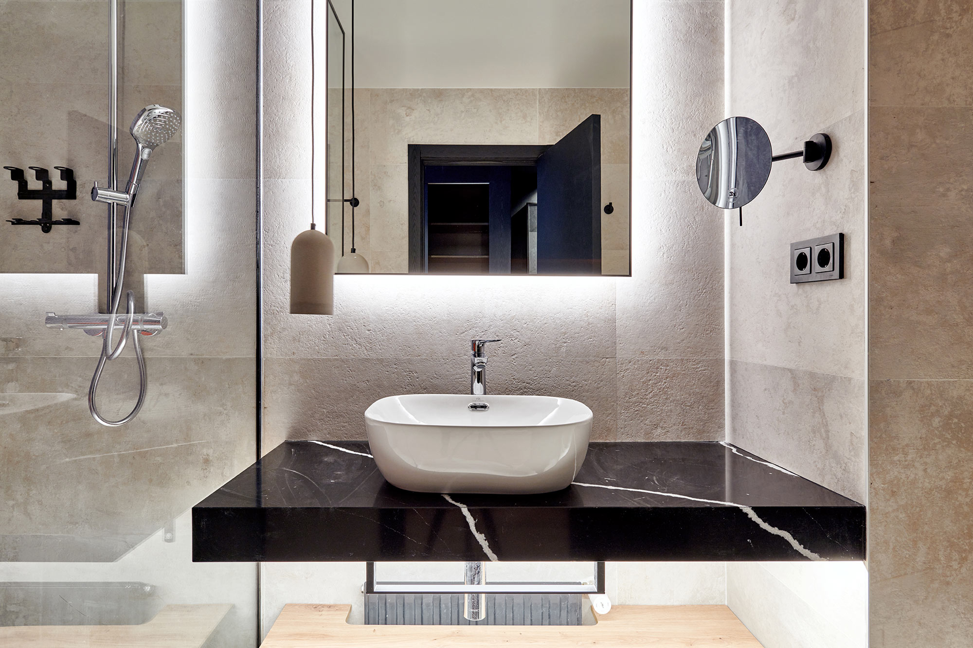 Image of radisson red madrid LGC 9164 in Silestone brings a touch of elegance to the Radisson RED Madrid hotel - Cosentino