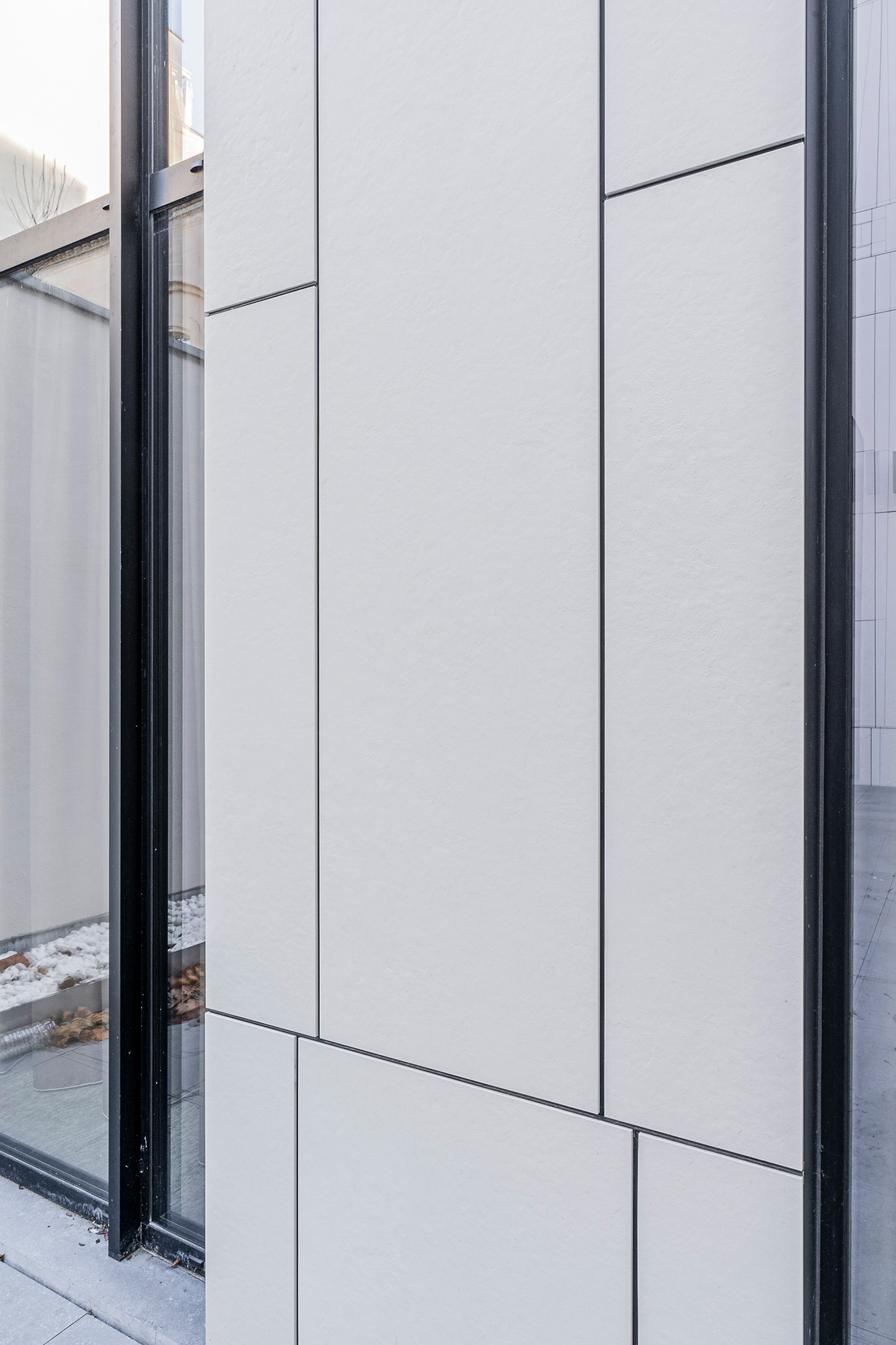 Image of TheDuke LR 10 in Reflections in Dekton: the renovation of the classicist building The Duke in Brussels - Cosentino