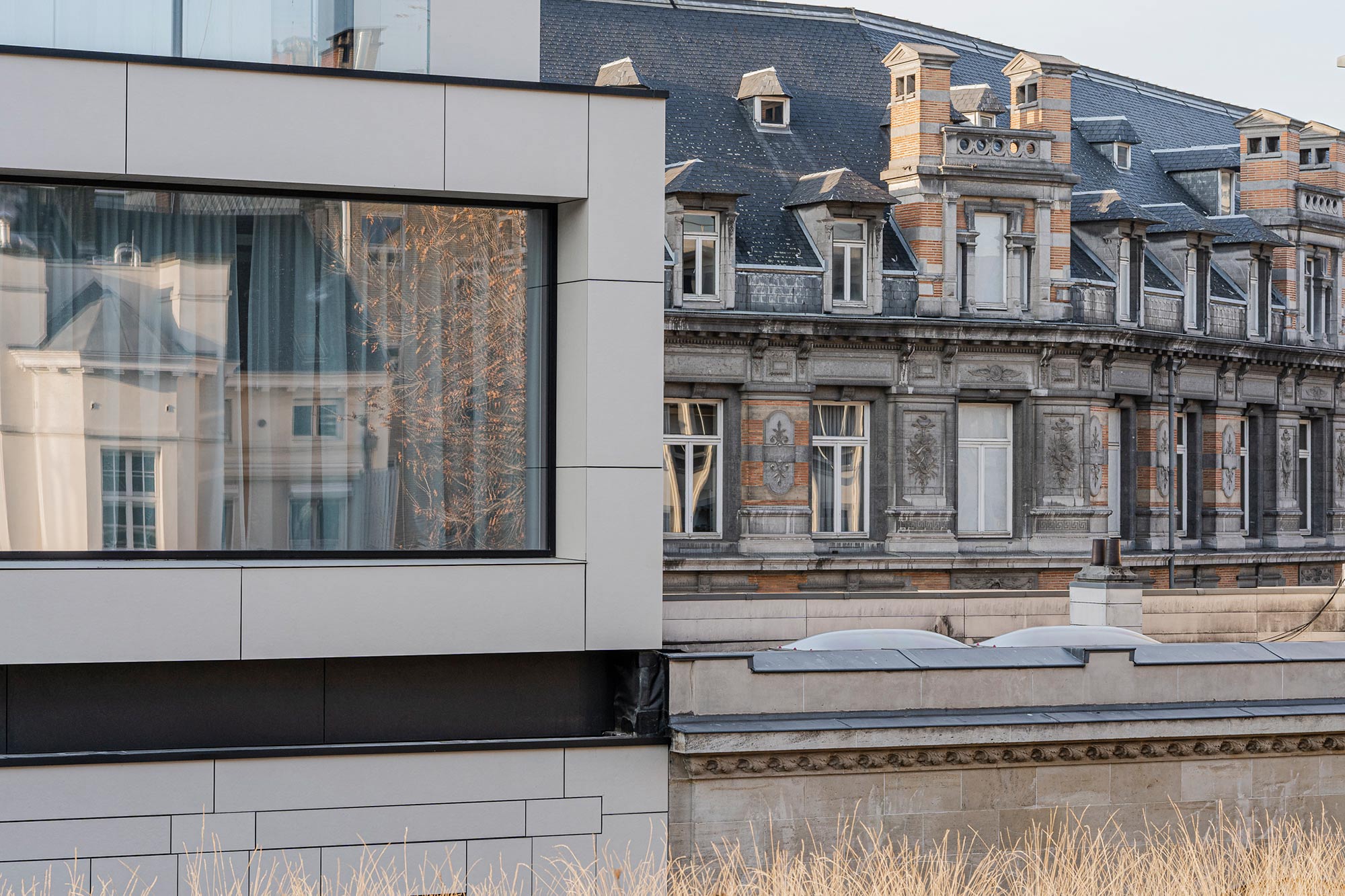 Image of TheDuke LR 40 in Reflections in Dekton: the renovation of the classicist building The Duke in Brussels - Cosentino