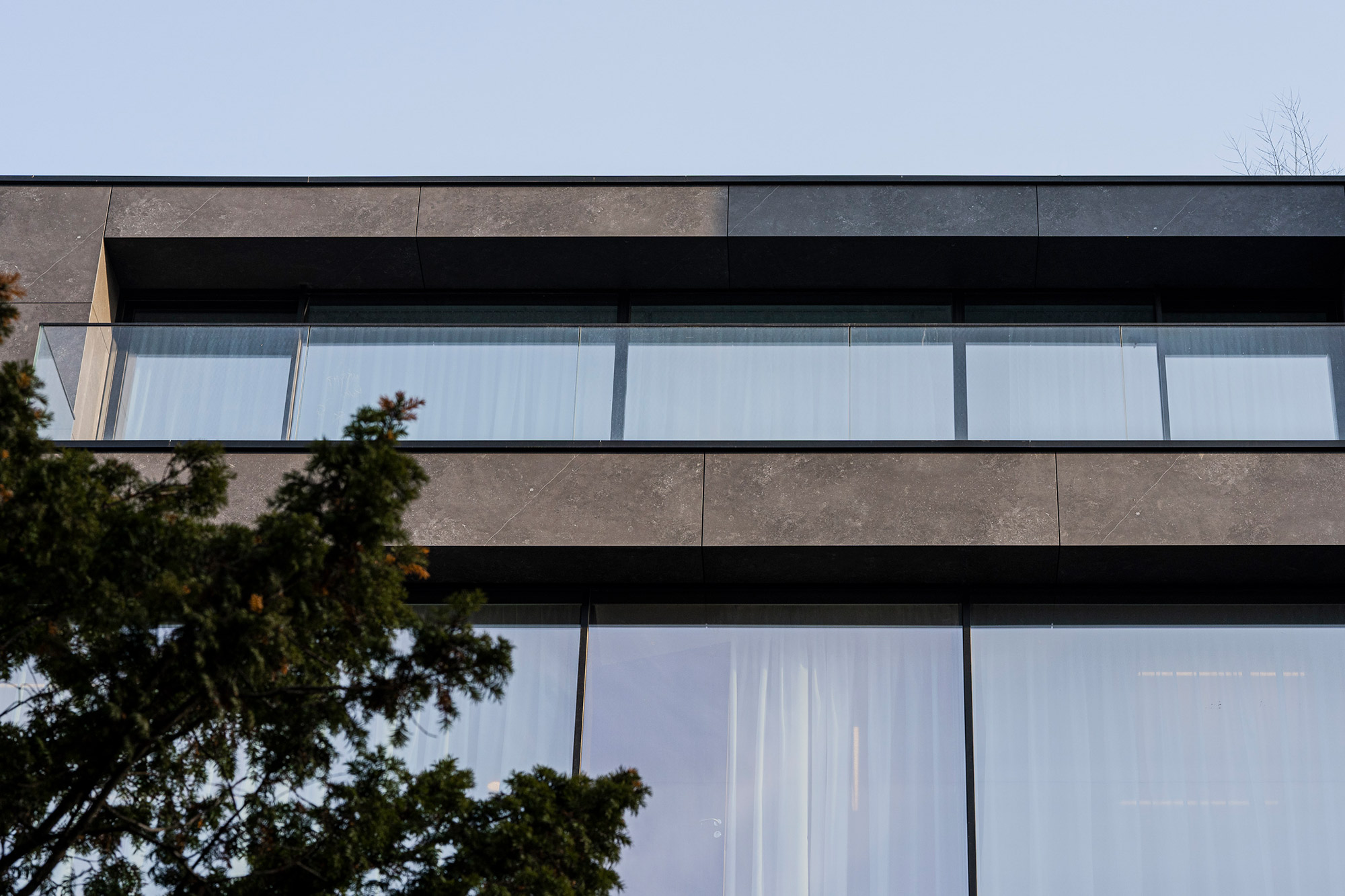 Image of TheDuke LR 48 in Reflections in Dekton: the renovation of the classicist building The Duke in Brussels - Cosentino