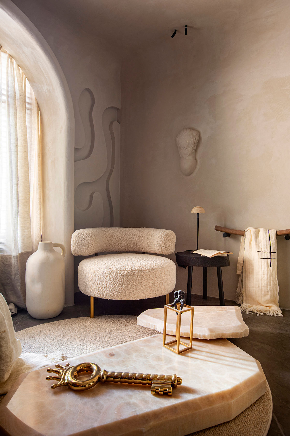 Image of casa decor 2023 espacio conceptual juka 08 in A lounge for relaxation and calm - Cosentino