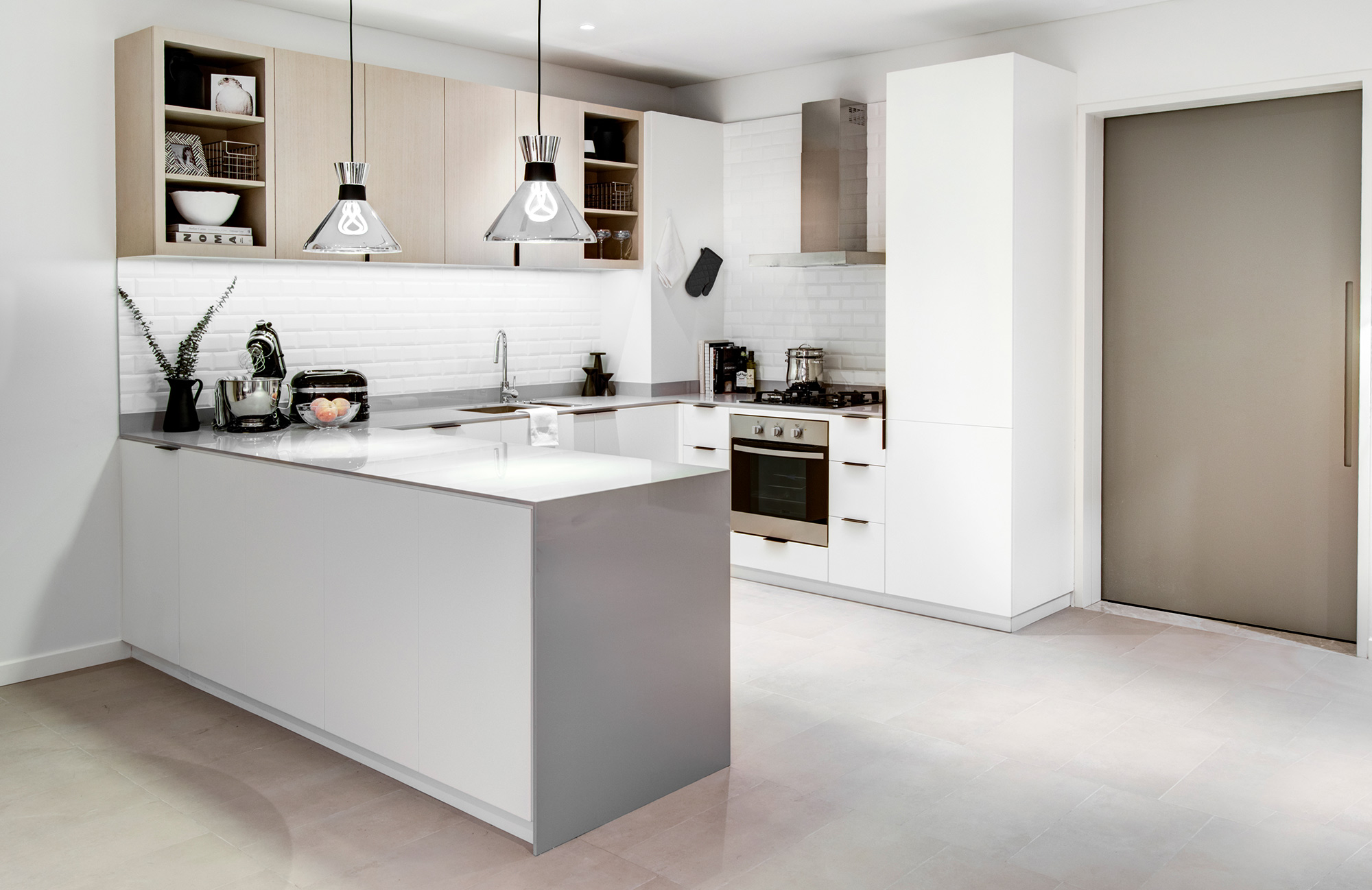 Image of Belgravia Heights I Show Apartment Kitchen in A modern cuisine that looks to tradition - Cosentino