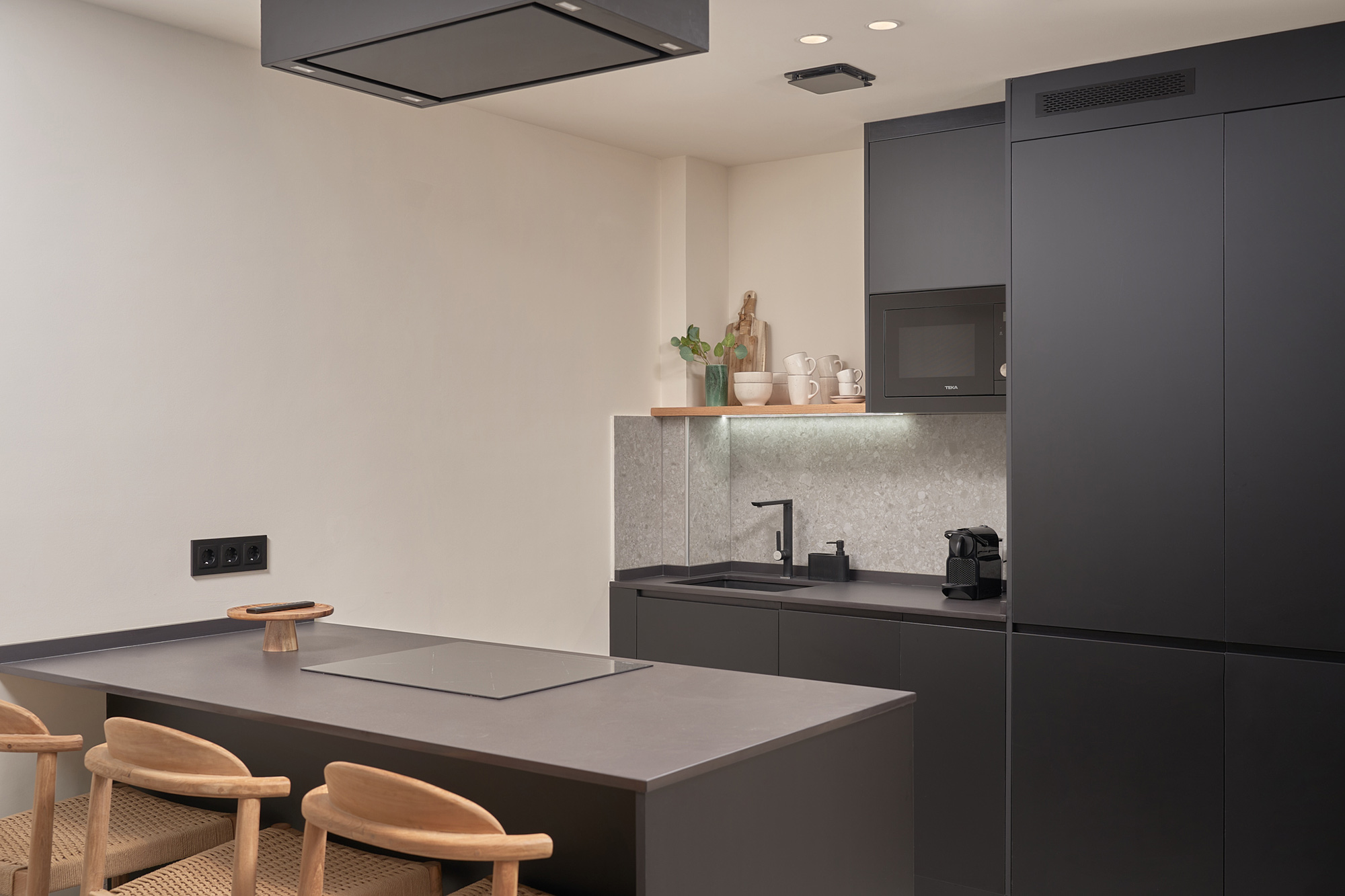 Image of Marina Guanarteme 15 in Dekton Sirius adds a welcoming touch to the kitchens of a residential development in Dubai - Cosentino