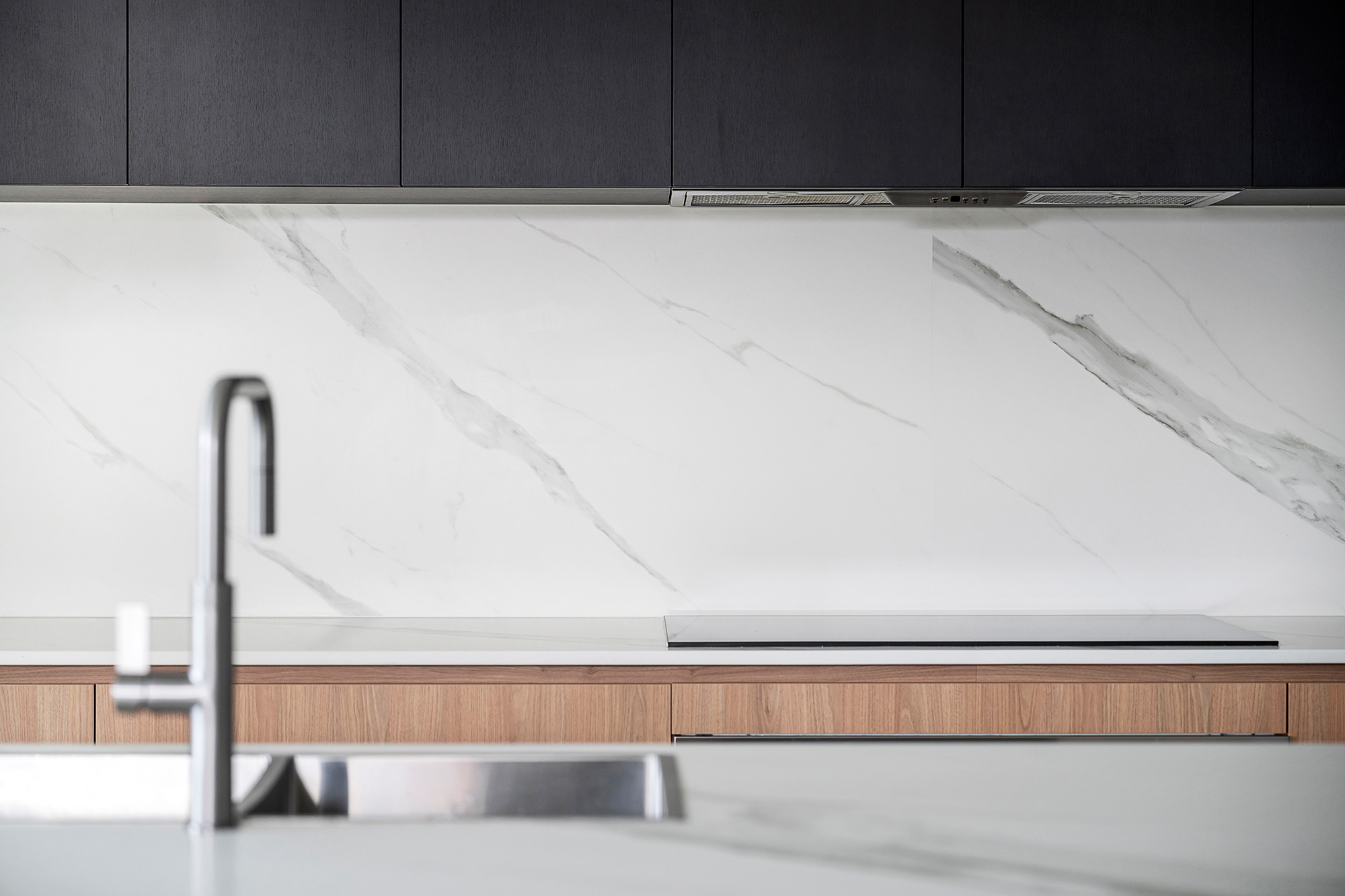 Image of Maszac Building in A carbon-neutral worktop for a sustainable house that connects indoors and outdoors - Cosentino
