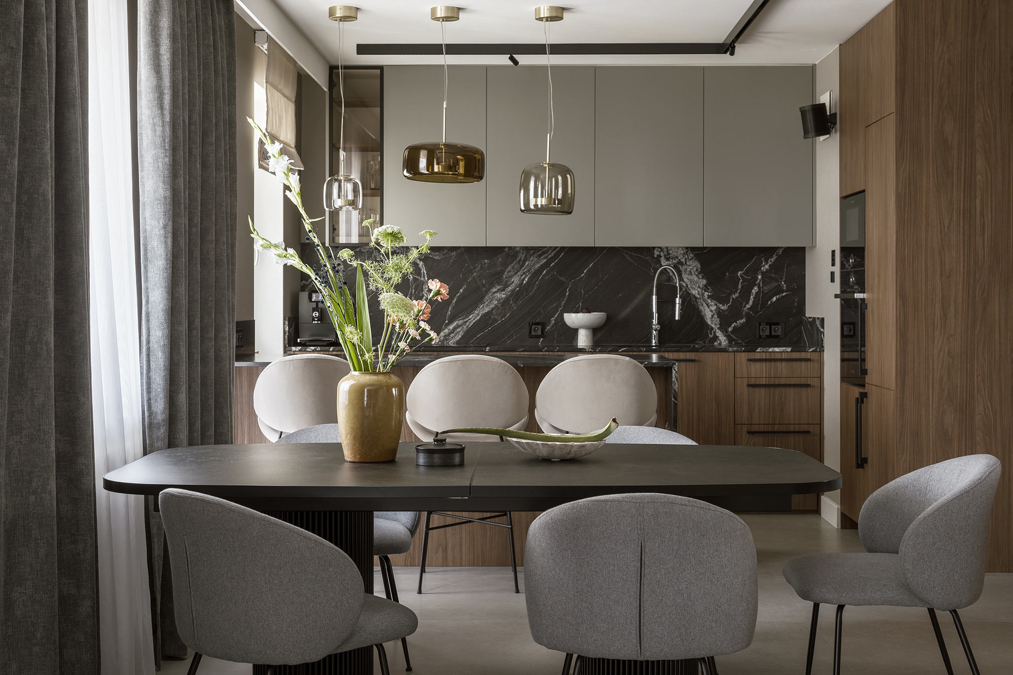 Image of KateCo 10 in Dekton Helena brings beauty and sustainability to a relaxed luxury flat in Singapore’s most exclusive area - Cosentino