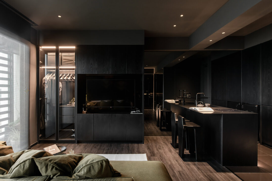 The pure, deep black of Silestone Iconic Black for Ippo Asia’s elegant suites in Kuala Lumpur