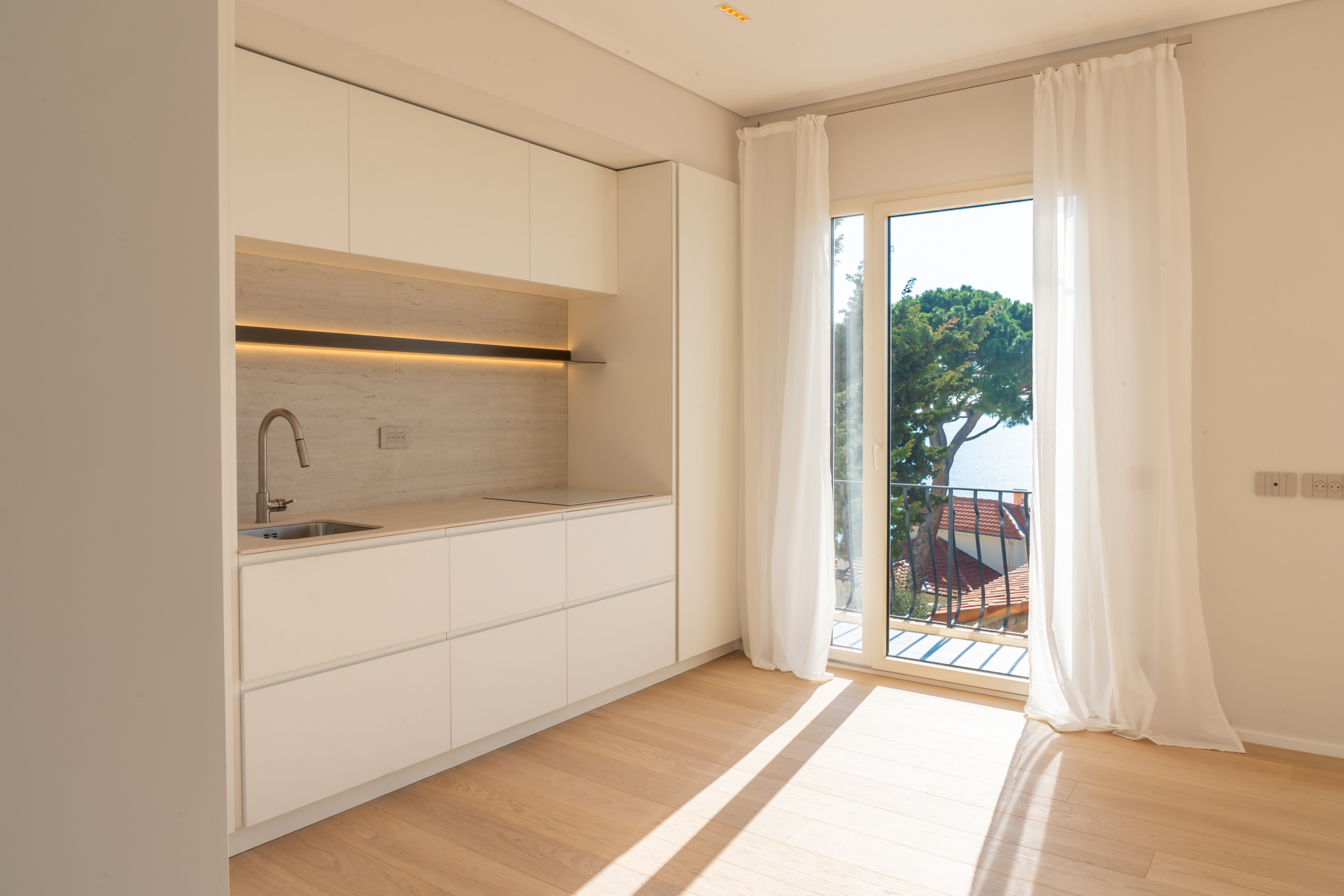 Image of Pietra Kode House 31 in The challenge of designing an unusual kitchen made possible with the help of Cosentino - Cosentino
