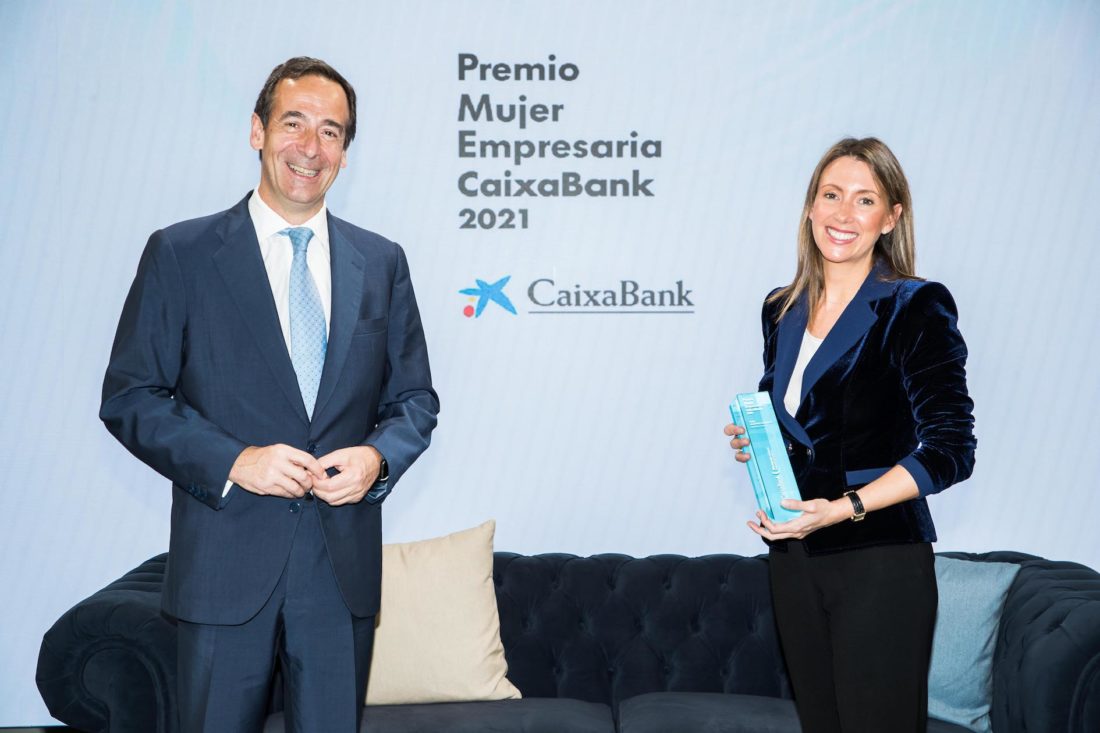 Pilar Martínez-Cosentino recoge el Premio Mujer Empresaria CaixaBank 2021