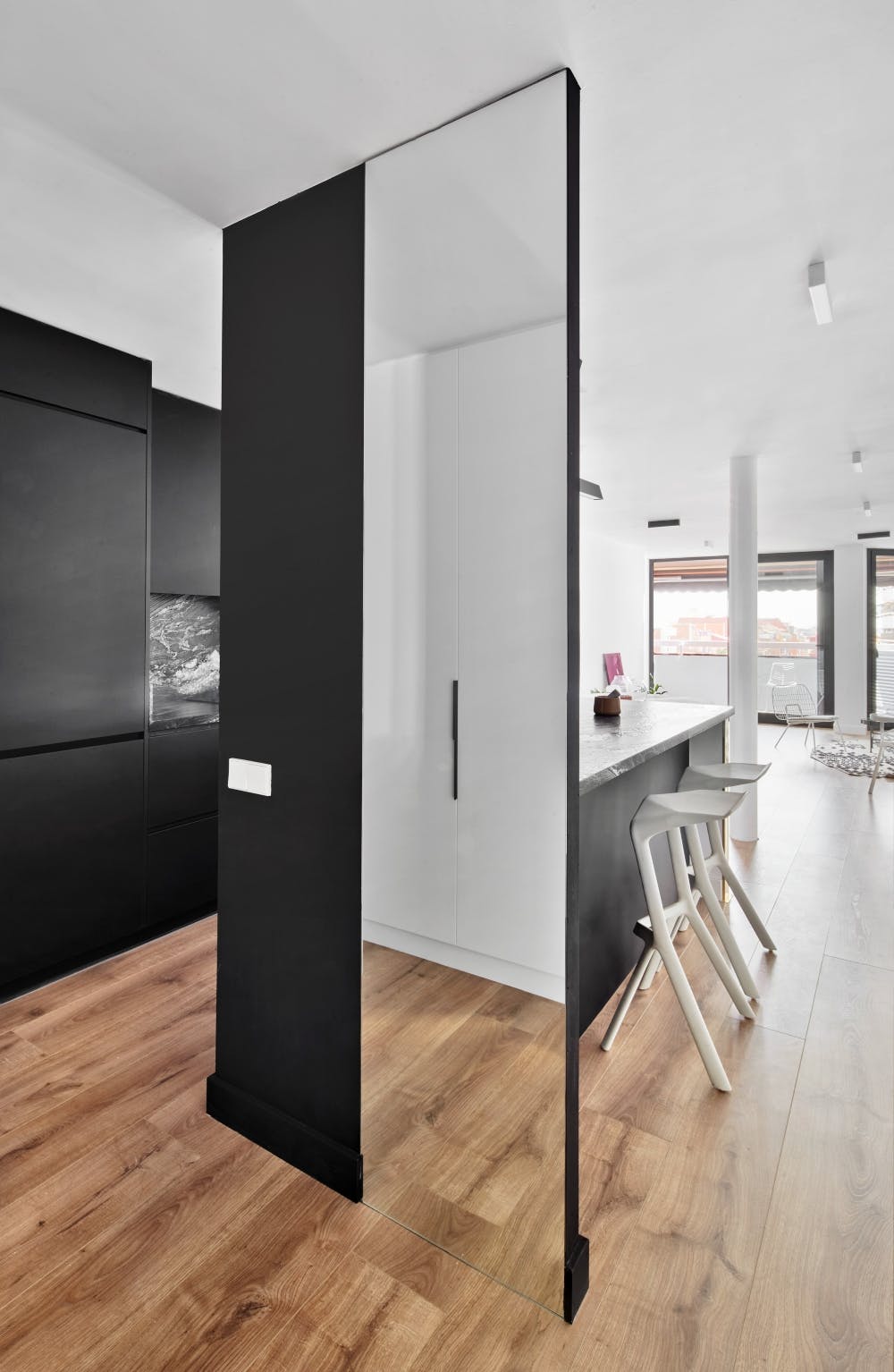 Imagen número 35 de la sección actual de Connected spaces creating an open and brilliant home