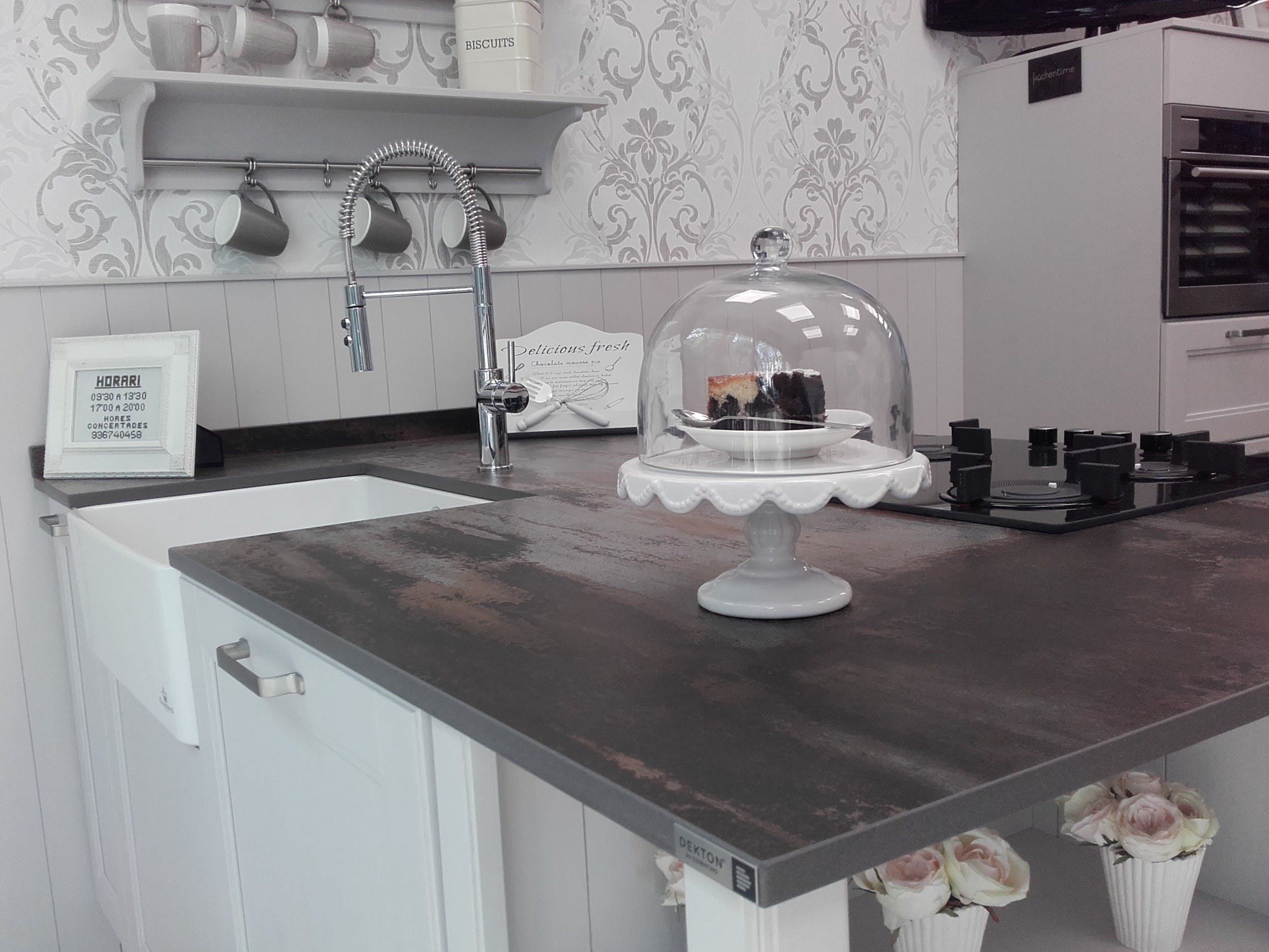 Image number 34 of the current section of Compact kitchens: Who says they're a disadvantage? of Cosentino USA