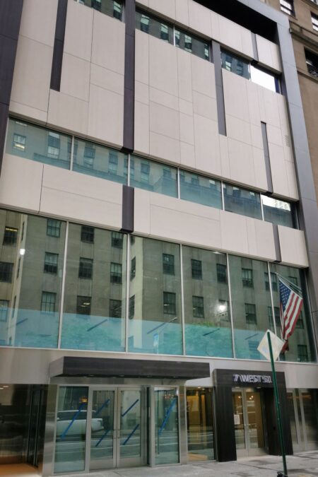Image 21 of Manhattan 51st 1 1 in Manhattan facade 7 West 51st - Cosentino