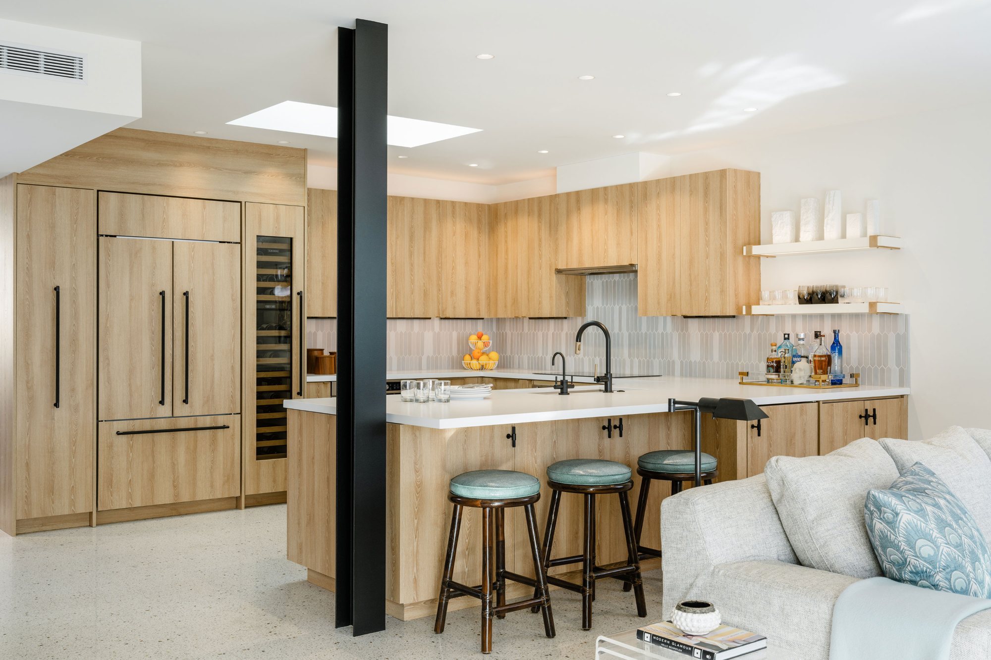 Image 26 of Kitchen 2a in The interior designer Staci Munic designs her dream home using Silestone - Cosentino