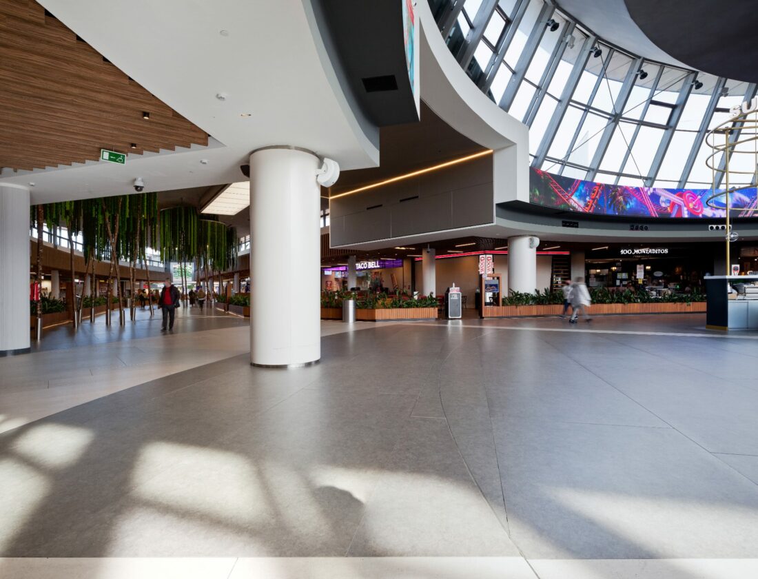 The largest shopping centre in Asturias gets a fresh, new look with Dekton
